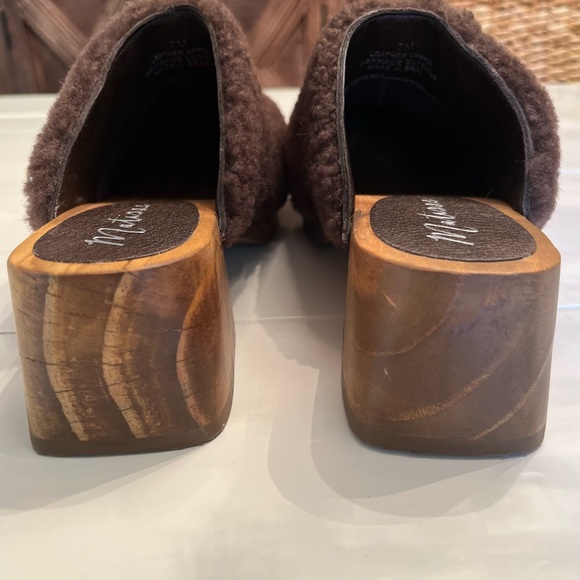 Matisse Sherpa Clogs/ Anthropologie - Picture 9 of 9